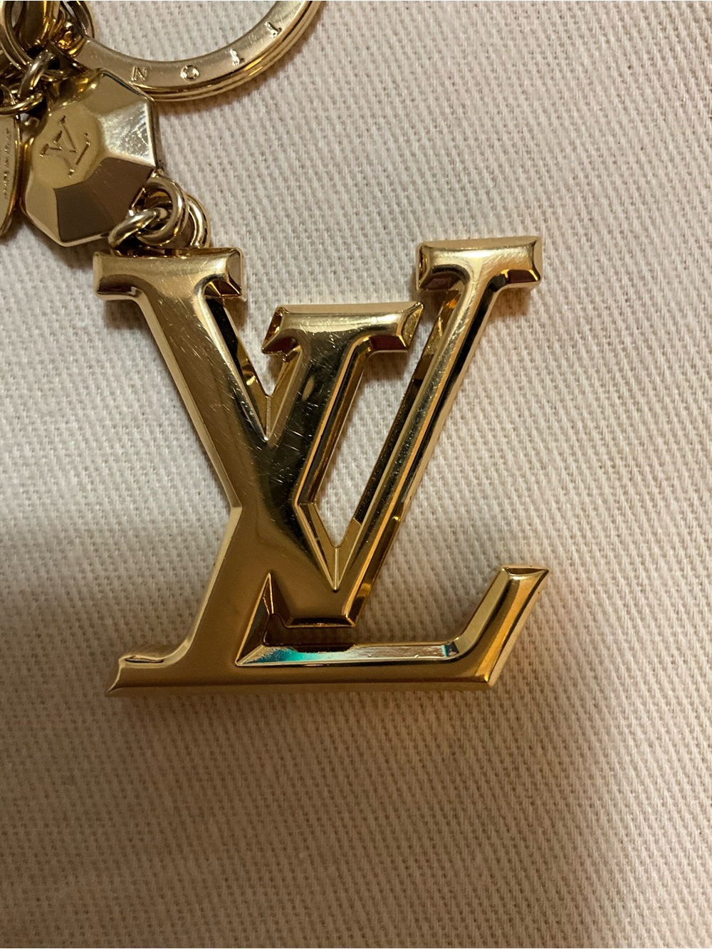 Preloved Louis Vuitton Facettes Bag Charm/ Key Holder - Picture 8 of 11